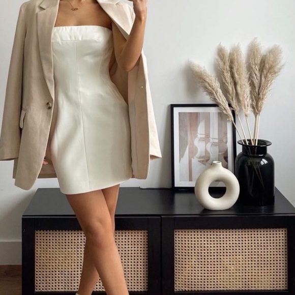 H&M Ceramic circular Vase - Picture 8 of 14